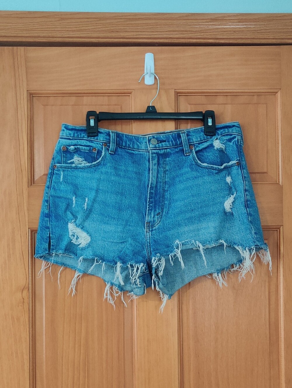 Abercrombie & Fitch Distressed Blue Denim Women's Shorts Size 31